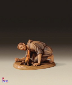 KOULT, Pastore al fal�. Statuina per presepio in legno